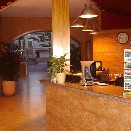 Moon Dreams Lentiscos Hotel 2*
